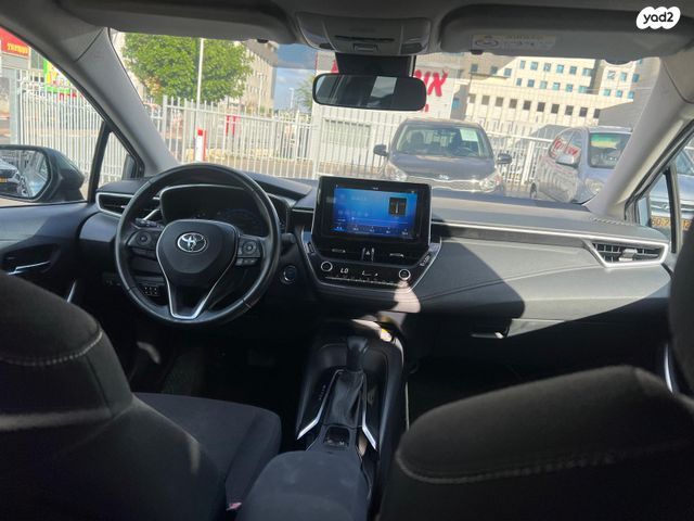 טויוטה קורולה