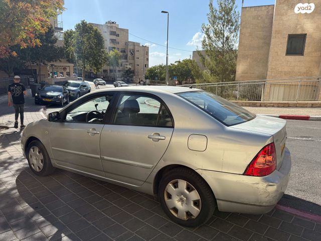 מודעת רכב טויוטה קורולה