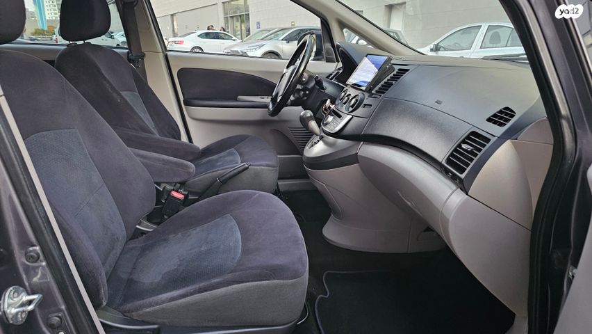 מיצובישי גרנדיס