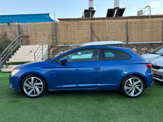 מודעת רכב סיאט לאון