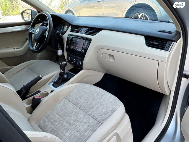 סקודה אוקטביה