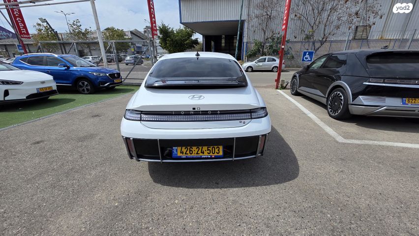 יונדאי איוניק 6