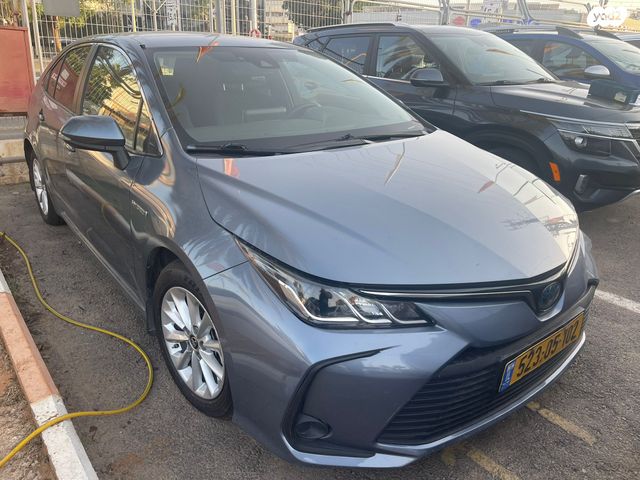 טויוטה קורולה