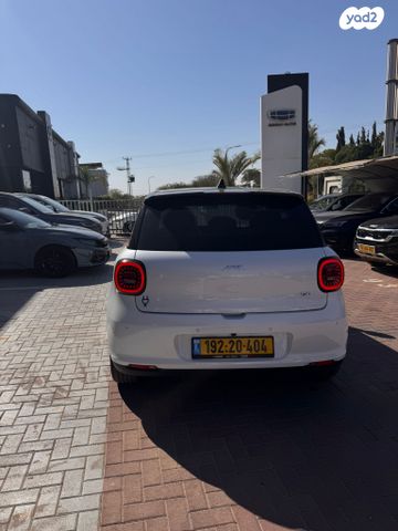 ג׳יי.איי.סי 30