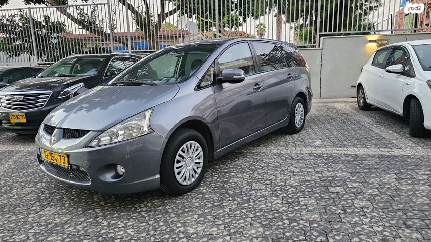 מודעת רכב מיצובישי גרנדיס