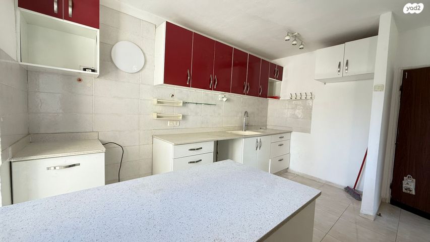 מעלה הבנים 408