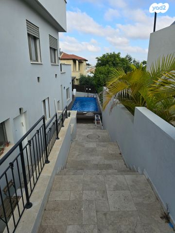 דו משפחתי, הארבל 49, אורנית, אורנית