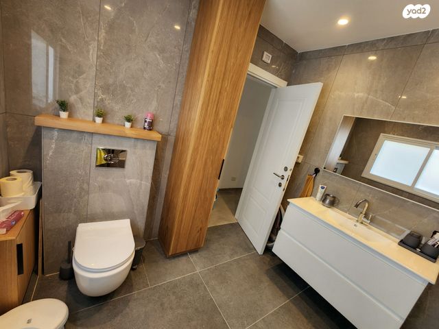 דירה, החשמונאים 11, לב העיר, בת ים