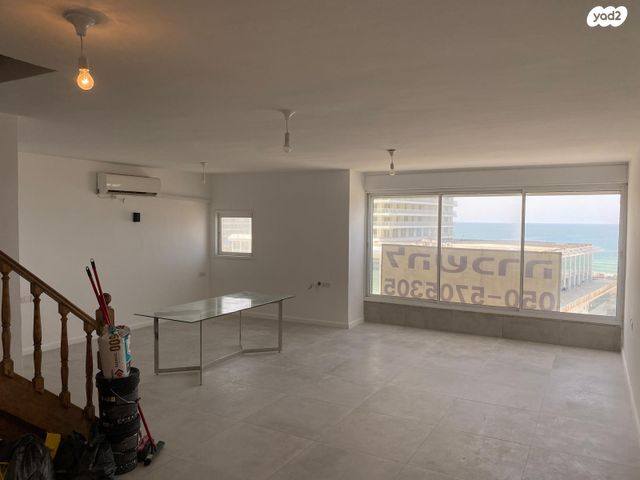 גג/ פנטהאוז, דרך בן גוריון 147, דרום מערב ותיק, בת ים