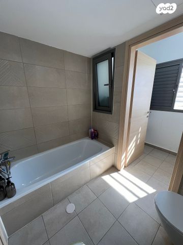 דירה, הגפן 2, כרמי הנדיב, אחוזת רוטנר, קרית מלאכי