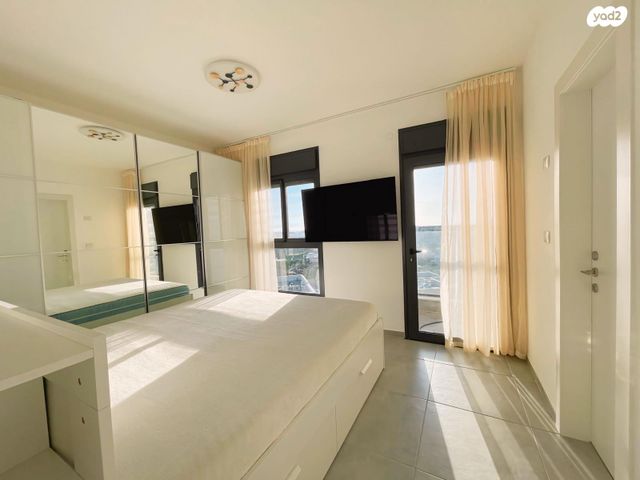 דירה, נעמי שמר 11, גלי ים, קרית ים