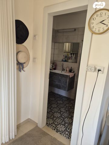 חובבי ציון 9