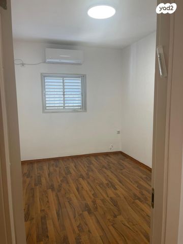 דירה, שדרות חיים וייצמן 65, צפון מערב מרכז העיר, נתניה