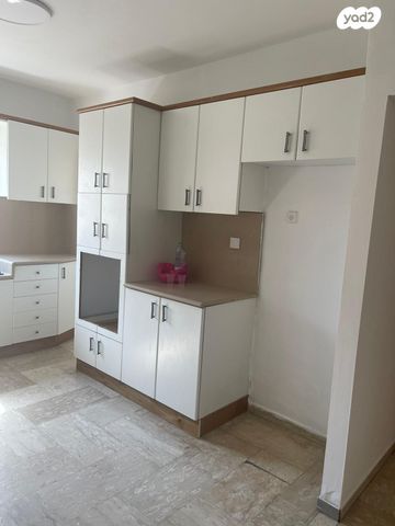 דירה, שדרות חיים וייצמן 65, צפון מערב מרכז העיר, נתניה