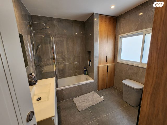 דירה, החשמונאים 11, לב העיר, בת ים