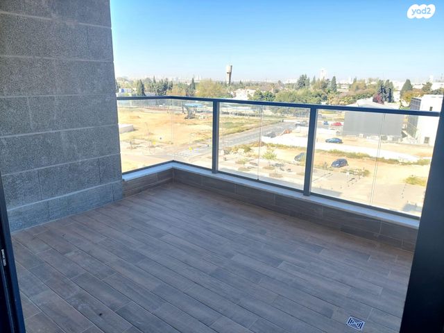 דירה, רב אלוף רפאל איתן 38, רמת אפעל, רמת גן