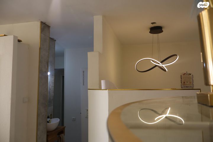 בעלי התוספות 30