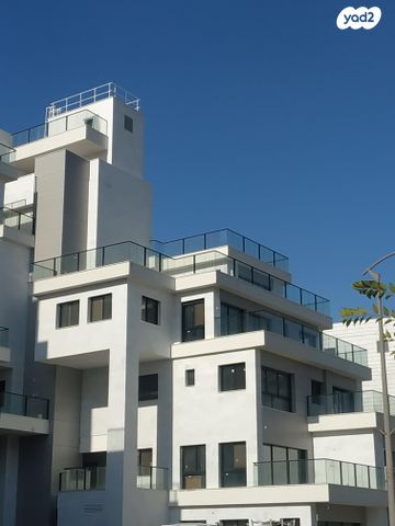 גג/ פנטהאוז, יעקב דורי 9, הרצליה הירוקה, נווה עובד, הרצליה