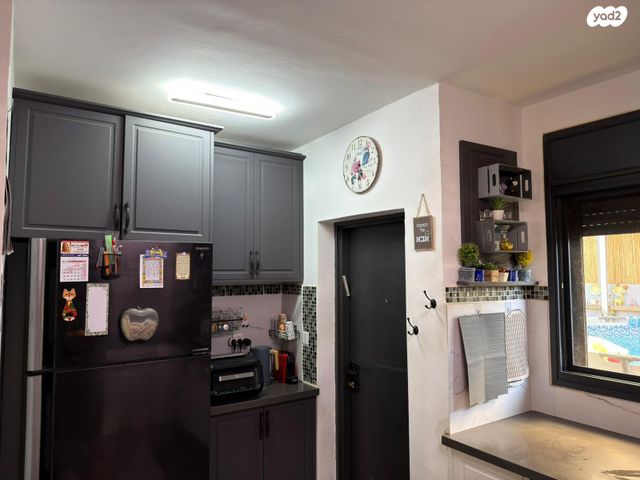 דו משפחתי, רקפות 28, אחוזת ברק, אחוזת ברק