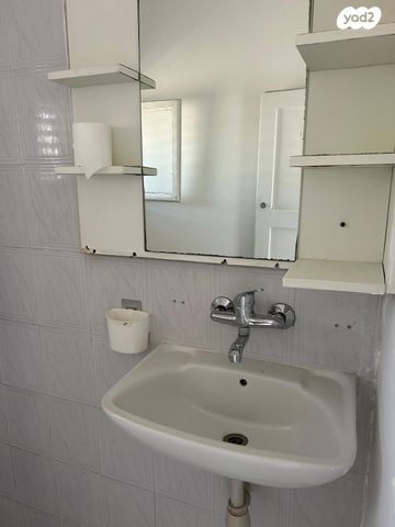 דירה, אבן גבירול 24, רמב"ם, ראש העין