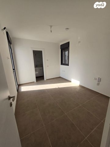 דירה, הרב שלום שבזי 223, פסגות אפק, ראש העין