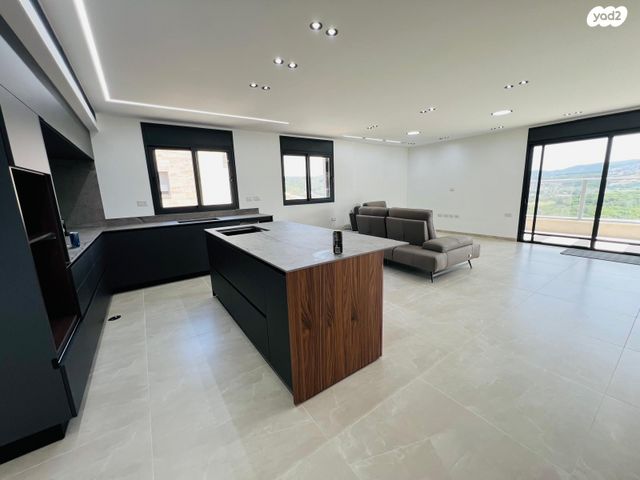 דירת גן, צורית 12, נוף האגם, מעלות תרשיחא