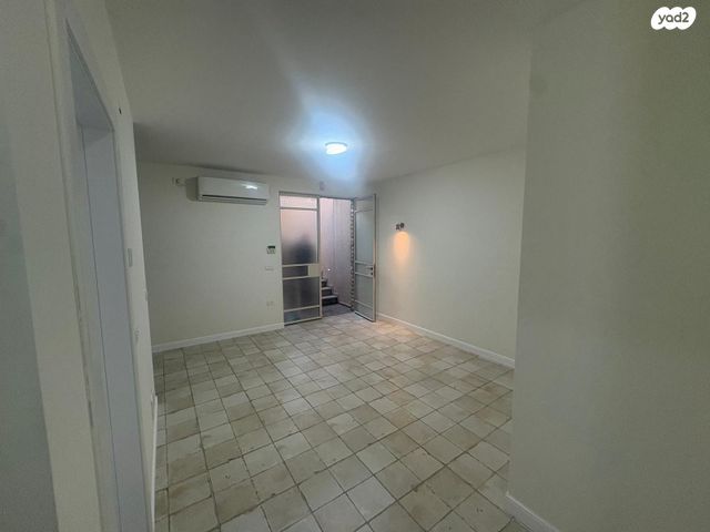 יחידת דיור, אנצו חיים סירני 18, נווה עוז, פתח תקווה