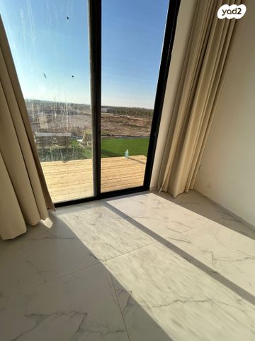 דרך היוגב 34