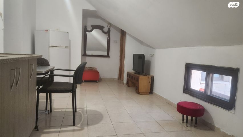 שלמה פומבורובסקי 25