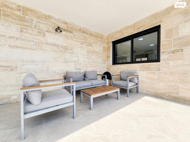 דירת גן, צורית 12, נוף האגם, מעלות תרשיחא