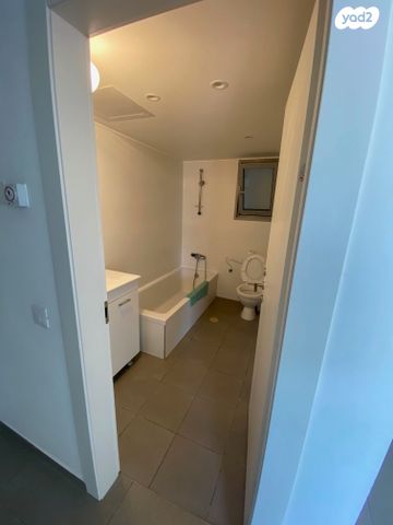 דירה, אליהו הנביא 46, פסגות אפק, ראש העין