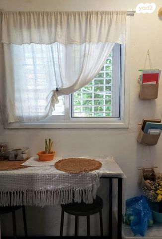 קיבוץ גלויות 22