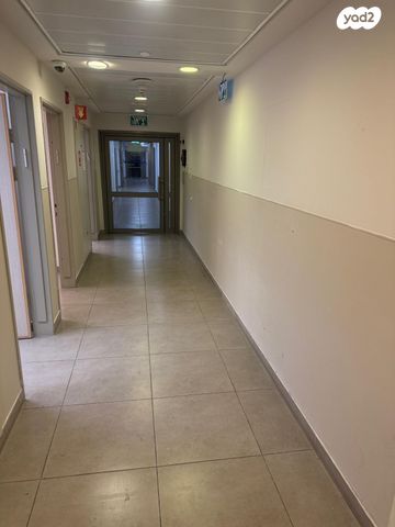 משרדים, יצחק רגר 11, מרכז אזרחי, באר שבע