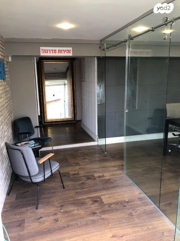 חנויות/ שטח מסחרי, הבנים 5, מרכז מזרחי, נס ציונה