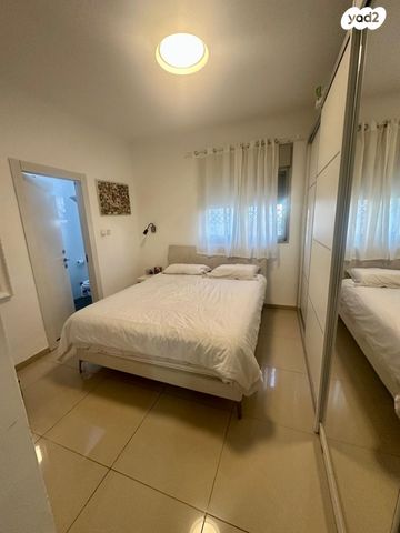 דירה, אלמוג, גלי כרמל, טירת כרמל