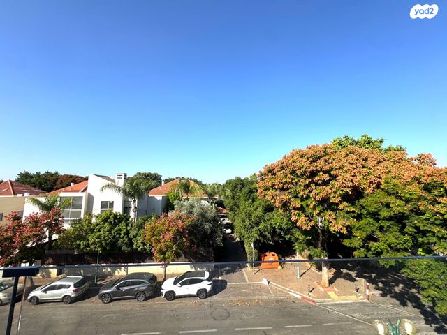 דופלקס, חוחית, רמות מנחם, הוד השרון