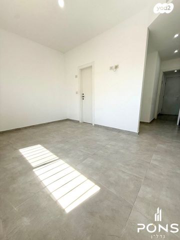 דירה, אגם דלתון, שקמים ואגמים, אשקלון