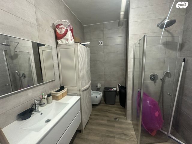 דירת גן, שאר העיר, חצור הגלילית