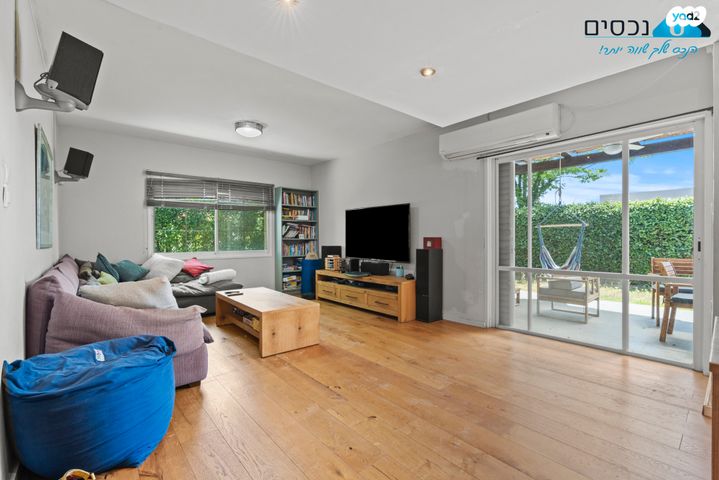 דו משפחתי, עצמון, רעות, מודיעין מכבים רעות