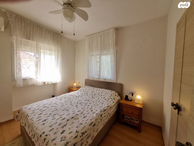 דו משפחתי, רמת ישי