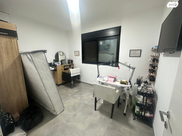 דירת גן, שאר העיר, חצור הגלילית