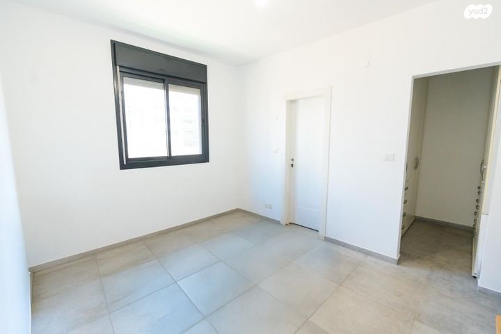 דירה, אור ים, אור עקיבא