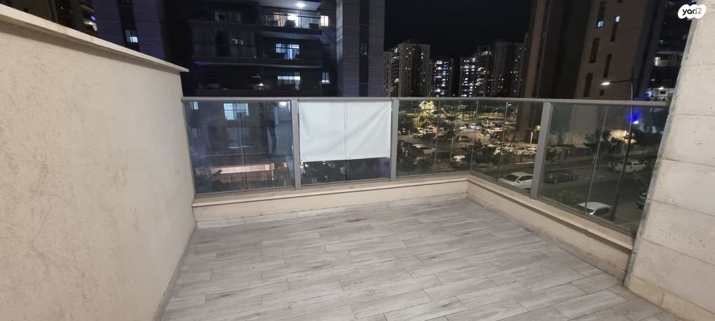 דירה, קטיף, נתיבות מערב, נתיבות