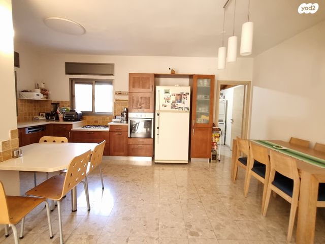 דו משפחתי, רמת ישי