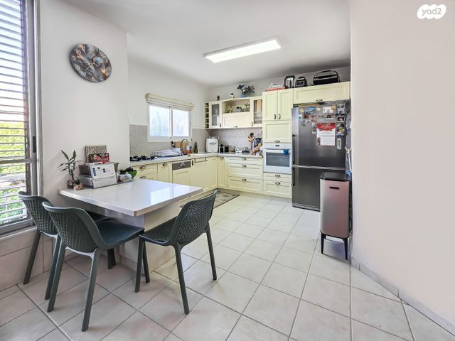 דירה, שבטי ישראל, מרכז העיר, סביניה, הוותיקה, קרית ביאליק