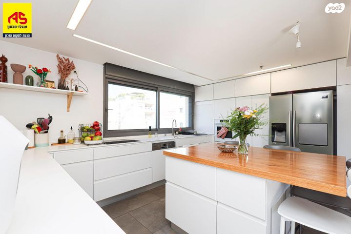 דירה, רעננה