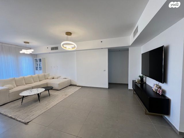 דירה, אייזיק רמבה 9, נוף הטיילת, נתניה