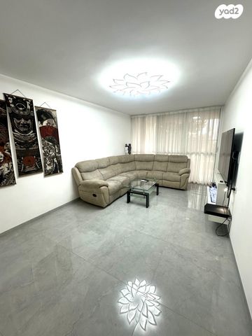 דירה, מחרוזת, יפו ד', גבעת התמרים, תל אביב יפו