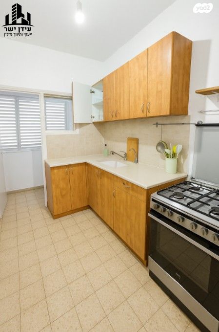 דירה, שדרות יהודית 32, מונטיפיורי, הרכבת, תל אביב יפו