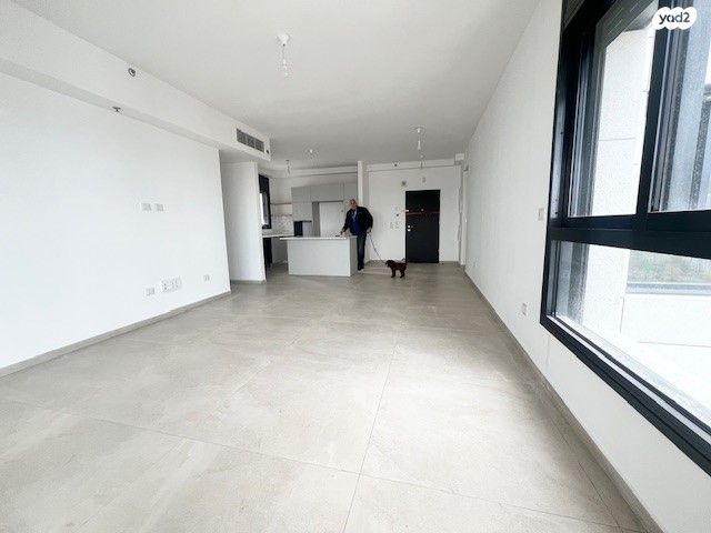 דירה, אמנון ליפקין שחק, נוף הטיילת, נתניה